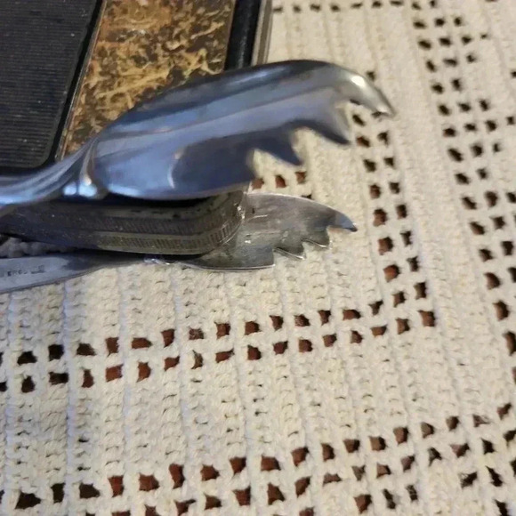 Rogers 1847 Antique Lobster  Claw Ice Tongs - Picture 4 of 4